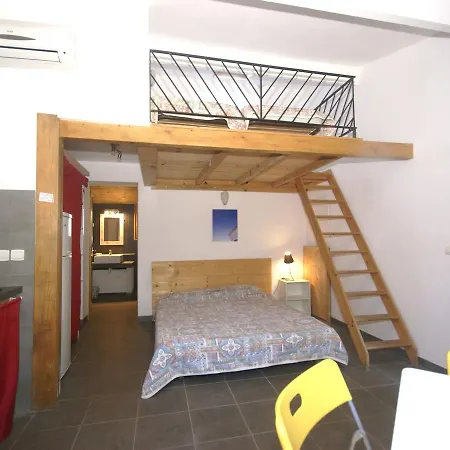 Beautiful Holiday Home Near The Beach *